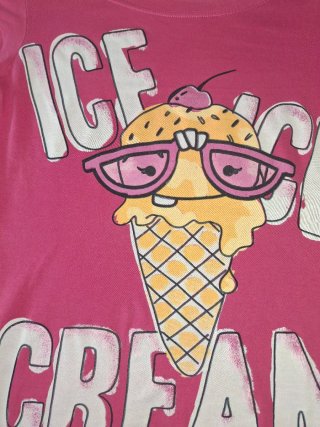 Camiseta Fucsia Dibujo Helado Divertido