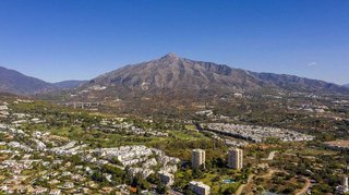 Piso en venta en Nueva Andalucía centro en Marbella