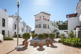 Piso en venta en Nueva Andalucía centro en Marbella