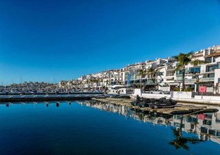 Piso en venta en Nueva Andalucía centro en Marbella