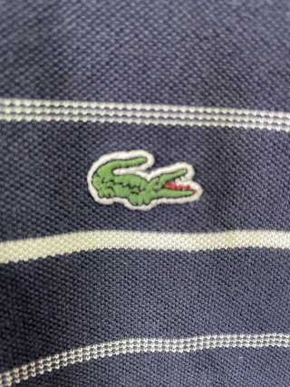 Polo Lacoste Rayas Azul Marino y Blanco talla M
