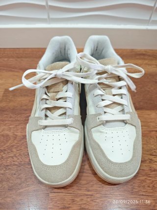 Puma Slipstream Talla 42 Beige/Blanco