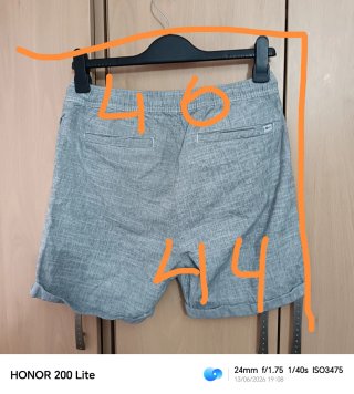 Pantalones cortos grises con cordón