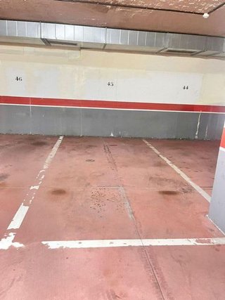 Garaje en alquiler en El Llano en Gijón