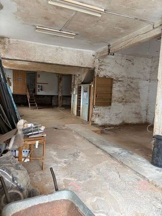 Local comercial en venta en Arteagabeitia - Retuerto - Kareaga en Barakaldo