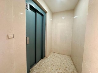 Piso en venta en Parque Victoria Eugenia en Málaga