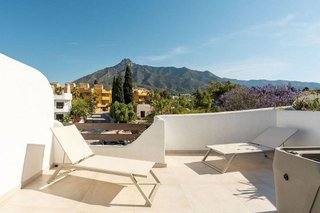 Casa adosada en alquiler en Nagüeles Alto en Marbella
