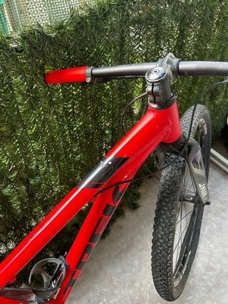 Bicicleta Trek Marlin 4 Roja