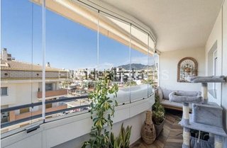 Ático en venta en Puerto Marina en Benalmádena