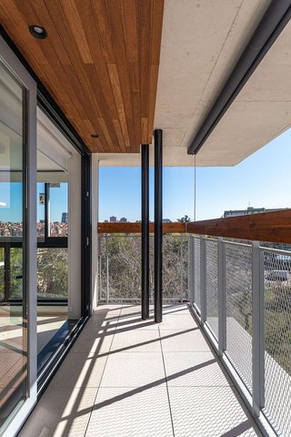 Piso en alquiler en Valdezarza en Madrid