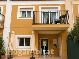 Casa pareada en venta en El Bosque en Chiva
