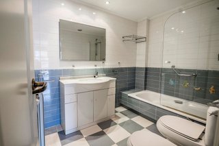 Piso en alquiler en Sanchinarro en Madrid