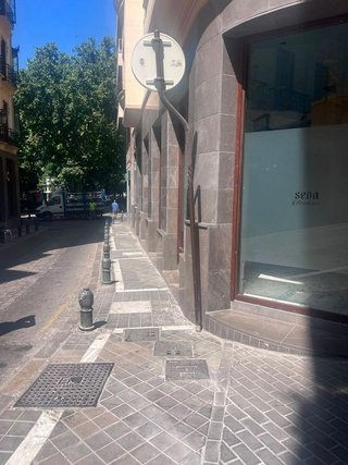 Local comercial en alquiler en Centro - Sagrario en Granada