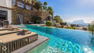 Chalet en alquiler en La Fustera en Benissa