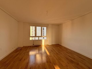 Piso en alquiler en General Dávila en Santander
