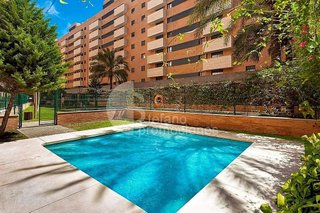 Piso en venta en Parque Ayala - Jardín de la Abadía - Huelín en Málaga