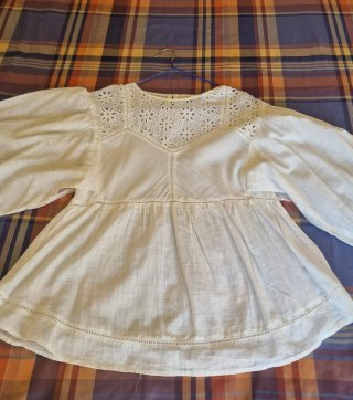 Blusa romántica manga larga