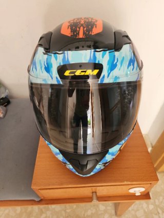 Casco integral para niño/a nuevo