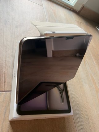 iPad Air M2 11 Apple
