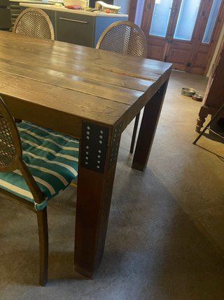 Mesa de comedor Luzio madera y metal