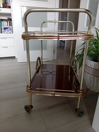Solo  hoy carrito camarera