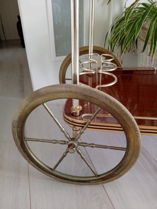 Solo  hoy carrito camarera