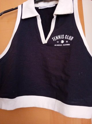 Top Bershka Negro y Blanco Talla L