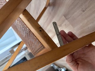 Silla plegable de madera y ratán