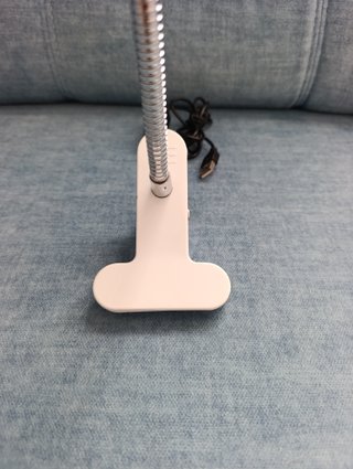 Lámpara LED flexible con pinza y USB
