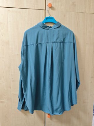 Blusa H&M Azul Verdoso Fluida Talla M