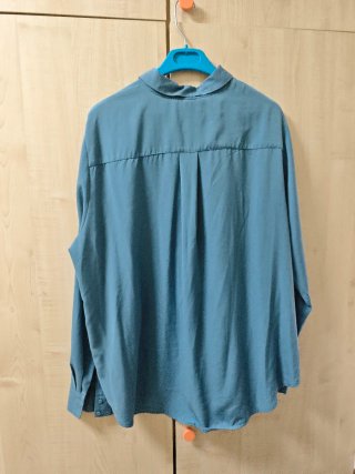 Blusa H&M Azul Verdoso Fluida Talla M