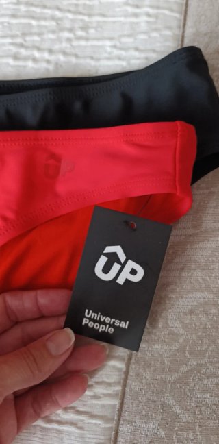 bikinis sin estrenar roja y negra
