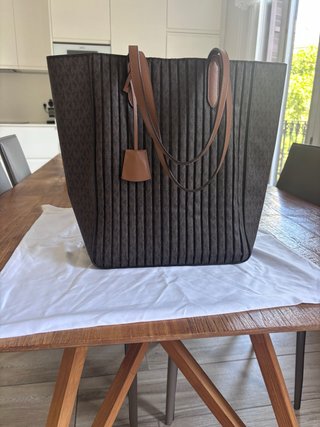 Bolso Michael Kors Grande Marrón