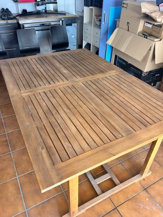 Mesa de exterior de teca EXTENSIBLE.