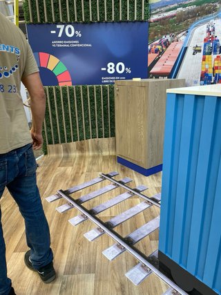 Instalador de vinilos adeshivos para ru negocio