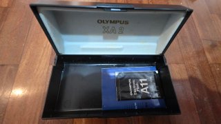Se vende Olympus XA2 35mm con Flash A11