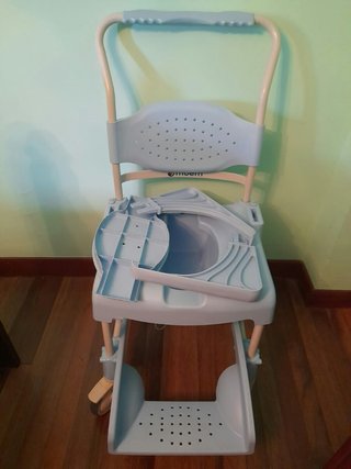 Silla de ducha Moem azul y blanca