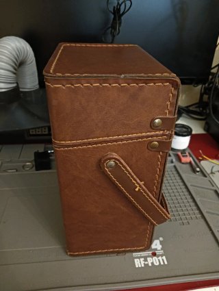 Estuche BIRD THRU-LINE cuero