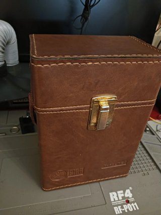 Estuche BIRD THRU-LINE cuero