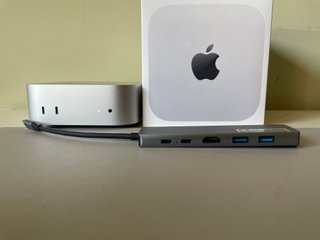 Mac Mini M4 16GB/256GB + Hub de Regalo de Segunda mano por 660 EUR