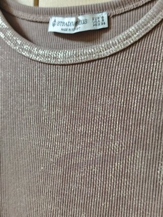 Top crop canalé metalizado Stradivarius talla S
