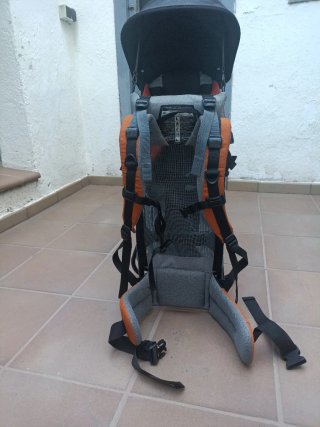 Mochila portabebés para senderismo