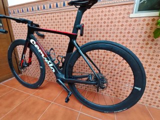 Bicicleta Carretera Cervélo Negra Roja