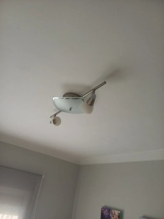 Lámpara de techo plata y blanco