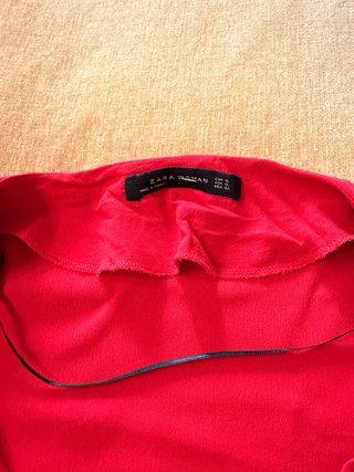 Blusa roja Zara XL
