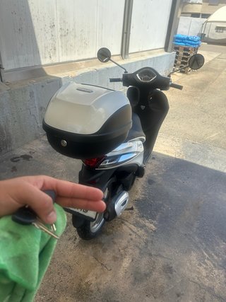 Piaggio Liberty 125 Scooter Blanca