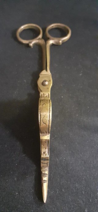 Antiche forbici per candele vittoriane in bronzo