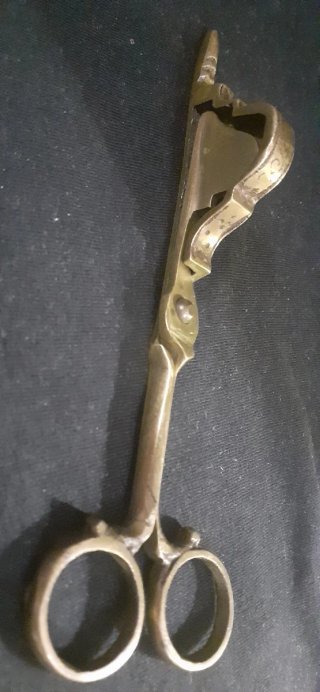 Antiche forbici per candele vittoriane in bronzo