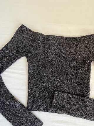 Jersey Bershka Negro y Plateado Talla M