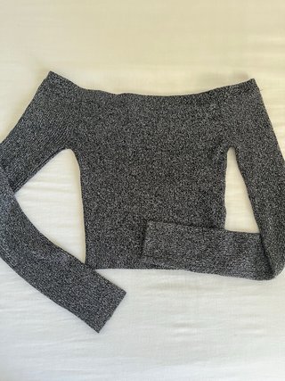 Jersey Bershka Negro y Plateado Talla M